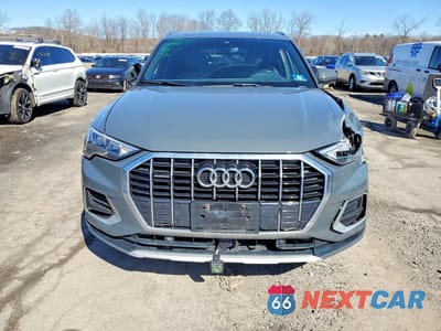 Piąte zdjęcie samochodu w środku: 2020 AUDI Q3 PREMIUM VIN:WA1AECF32L1002270 - miniatura