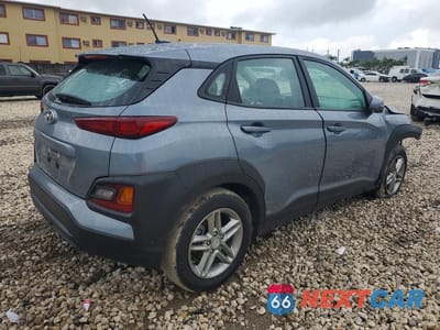 Trzecie zdjęcie samochodu z tyłu: 2018 HYUNDAI KONA SE VIN:KM8K12AA8JU090920 - miniatura