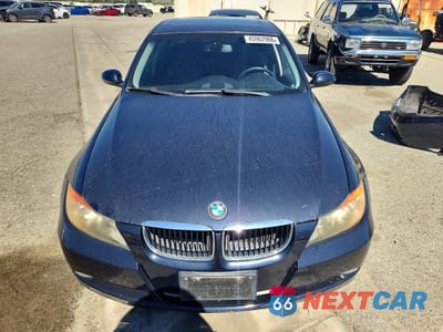 Piąte zdjęcie samochodu w środku: 2008 BMW 328 I SULEV VIN:WBAVC53528FZ87126 - miniatura