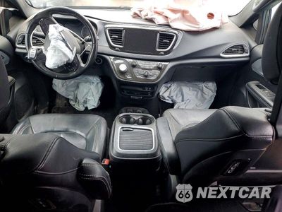Zdjęcie 8 z 12 samochodu: 2020 CHRYSLER PACIFICA TOURING L PLUS VIN:2C4RC1EG3LR250398 - miniatura