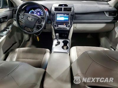 Zdjęcie 8 z 12 samochodu: 2012 TOYOTA CAMRY HYBRID XLE VIN:4T1BD1FK0CU053785 - miniatura