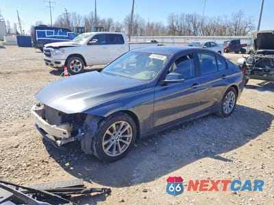 2017 BMW 320 XI WBA8A3C31HK692080 - główne zdjęcie licytacji z USA - miniatura