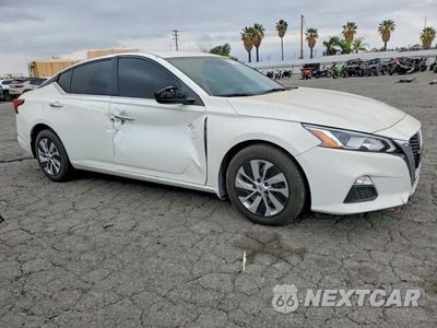 Czwarte zdjęcie samochodu z boku: 2020 NISS ALTIMA S VIN:1N4BL4BV9LC121845 - miniatura