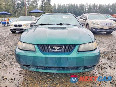 Piąte zdjęcie samochodu w środku: 2002 FORD MUSTANG VIN:1FAFP44472F206044 - miniatura