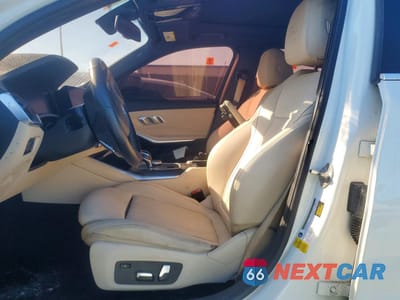 Zdjęcie 7 z 12 samochodu: 2019 BMW 330I VIN:WBA5R1C50KAK12741 - miniatura