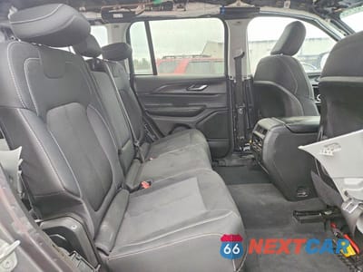 Zdjęcie 11 z 14 samochodu: 2023 JEEP GRAND CHEROKEE LAREDO VIN:1C4RJHAG4PC575192 - miniatura