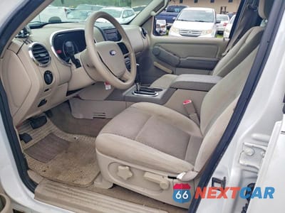 Zdjęcie 7 z 12 samochodu: 2006 FORD EXPLORER XLS VIN:1FMEU72E46UA62123 - miniatura