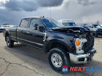 Czwarte zdjęcie samochodu z boku: 2019 FORD F350 SUPER DUTY VIN:1FT8W3BT5KEC59468 - miniatura