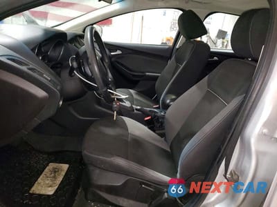 Zdjęcie 7 z 11 samochodu: 2014 FORD FOCUS SE VIN:1FADP3F21EL312511 - miniatura