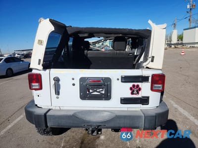 Zdjęcie 6 z 11 samochodu: 2017 JEEP WRANGLER UNLIMITED SPORT VIN:1C4BJWDG1HL664320 - miniatura