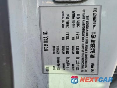 Zdjęcie 12 z 12 samochodu: 2019 TESLA MODEL 3 VIN:5YJ3E1EB8KF192318 - miniatura
