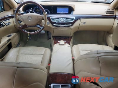 Zdjęcie 8 z 11 samochodu: 2013 MERCEDES-BENZ S 550 4MATIC VIN:WDDNG9EB7DA510089 - miniatura