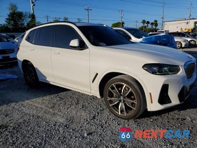 Czwarte zdjęcie samochodu z boku: 2022 BMW X3 SDRIVE30I VIN:5UX43DP0XN9K69078 - miniatura