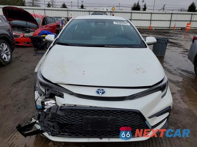 Piąte zdjęcie samochodu w środku: 2024 TOYOTA COROLLA HYBRID SE VIN:JTDBDMHE5RJ009417 - miniatura