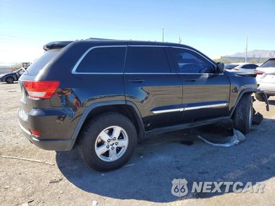 Trzecie zdjęcie samochodu z tyłu: 2013 JEEP GRAND CHEROKEE LAREDO VIN:1C4RJEAG0DC588001 - miniatura