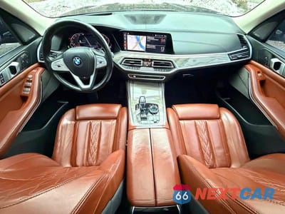 Zdjęcie 9 z 14 samochodu: 2019 BMW X7 XDRIVE40I VIN:5UXCW2C52KLB43713 - miniatura