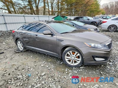 Czwarte zdjęcie samochodu z boku: 2013 KIA OPTIMA EX VIN:5XXGN4A72DG248824 - miniatura