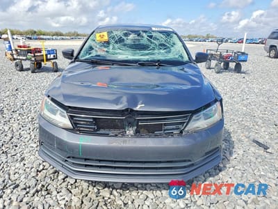 Piąte zdjęcie samochodu w środku: 2015 VOLKSWAGEN JETTA BASE VIN:3VW2K7AJ9FM424511 - miniatura