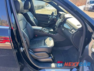 Piąte zdjęcie samochodu w środku: 2019 MERCEDES-BENZ GLE 400 4MATIC VIN:4JGDA5GB0KB207736 - miniatura