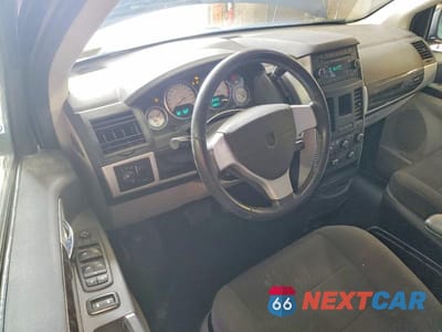 Zdjęcie 8 z 12 samochodu: 2010 DODGE GRAND CARAVAN VIN:2D4RN5D1XAR134257 - miniatura