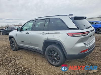 Drugie zdjęcie samochodu z przodu: 2025 JEEP GRAND CHEROKEE LAREDO VIN:1C4RJHAG6SC336607 - miniatura