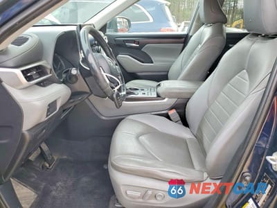 Zdjęcie 7 z 11 samochodu: 2020 TOYOTA HIGHLANDER XLE VIN:5TDHZRBH6LS034560 - miniatura