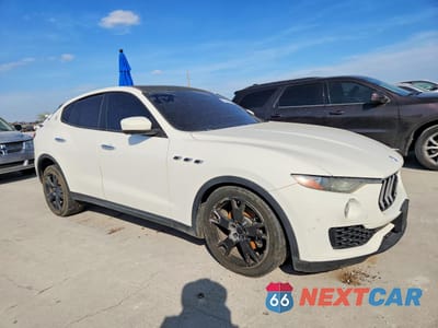 Czwarte zdjęcie samochodu z boku: 2018 MASERATI LEVANTE VIN:ZN661XUAXJX278981 - miniatura