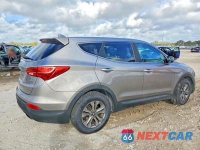 Trzecie zdjęcie samochodu z tyłu: 2016 HYUNDAI SANTA FE SPORT 2.4L VIN:5XYZT3LB4GG322934 - miniatura