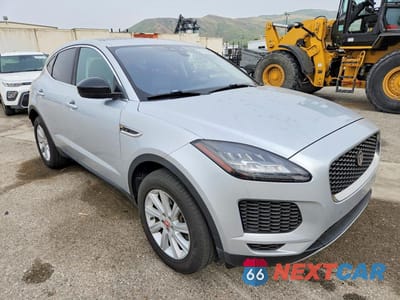 Czwarte zdjęcie samochodu z boku: 2018 JAGUAR E-PACE S VIN:SADFJ2FX7J1Z09571 - miniatura