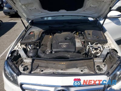 Zdjęcie 11 z 11 samochodu: 2017 MERCEDES-BENZ E 300 4MATIC VIN:WDDZF4KB9HA019475 - miniatura