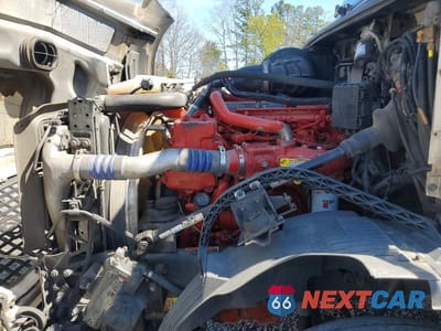 Zdjęcie 7 z 10 samochodu: 2017 VOLVO VNL SEMI TRUCK VIN:4V4N39TG7HN988035 - miniatura