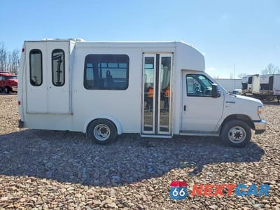Zdjęcie 9 z 10 samochodu: 2013 FORD ECONOLINE E350 SUPER DUTY CUTAWAY VAN VIN:1FDWE3FL0DDB26352 - miniatura