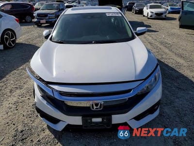 Piąte zdjęcie samochodu w środku: 2017 HONDA CIVIC EX VIN:2HGFC1F89HH636719 - miniatura