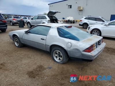 Drugie zdjęcie samochodu z przodu: 1986 CHEV CAMARO VIN:1G1FP87S7GL115658 - miniatura