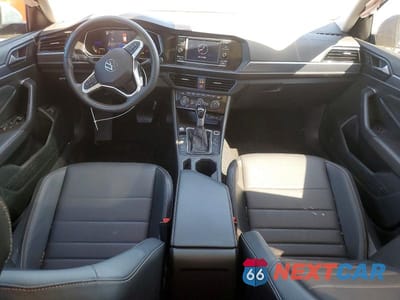 Zdjęcie 8 z 11 samochodu: 2024 VOLKSWAGEN JETTA SE VIN:3VW7M7BU6RM024368 - miniatura