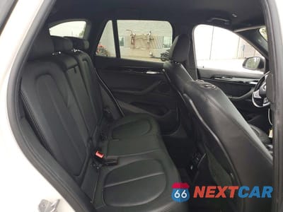 Zdjęcie 10 z 12 samochodu: 2018 BMW X1 SDRIVE28I VIN:WBXHU7C3XJ5H39408 - miniatura