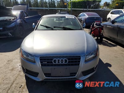 Piąte zdjęcie samochodu w środku: 2011 AUDI A5 PREMIUM PLUS VIN:WAULFAFR0BA007726 - miniatura