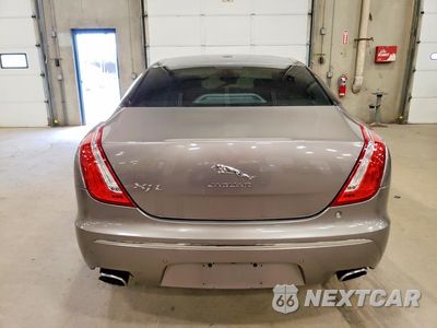 Zdjęcie 6 z 11 samochodu: 2011 JAGUAR XJL VIN:SAJWA2GB4BLV06749 - miniatura