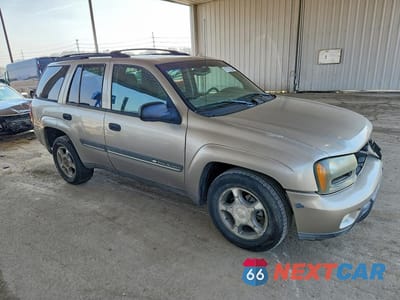 Czwarte zdjęcie samochodu z boku: 2002 CHEVROLET TRAILBLAZER VIN:1GNDT13S522175936 - miniatura