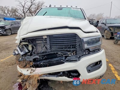Piąte zdjęcie samochodu w środku: 2021 RAM 2500 LARAMIE VIN:3C6UR5FL2MG525527 - miniatura