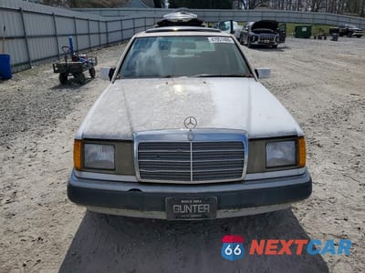 Piąte zdjęcie samochodu w środku: 1991 MERCEDES-BENZ 300 E 2.6 VIN:WDBEA26D2MB302620 - miniatura