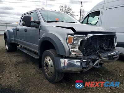 Czwarte zdjęcie samochodu z boku: 2020 FORD F450 SUPER DUTY VIN:1FT8W4DT6LED24994 - miniatura