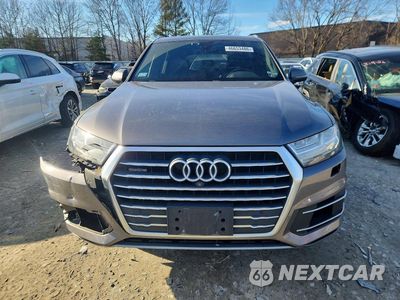 Piąte zdjęcie samochodu w środku: 2017 AUDI Q7 PREMIUM PLUS VIN:WA1LAAF79HD011744 - miniatura