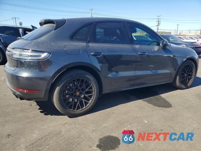 Trzecie zdjęcie samochodu z tyłu: 2020 PORSCHE MACAN GTS VIN:WP1AG2A51LLB55521 - miniatura