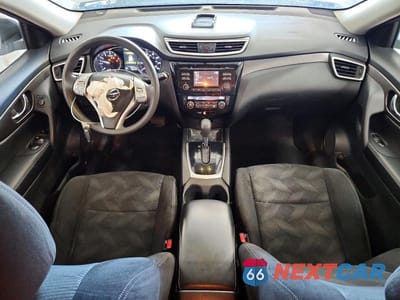 Zdjęcie 8 z 12 samochodu: 2014 NISSAN ROGUE SV VIN:5N1AT2MT5EC866158 - miniatura