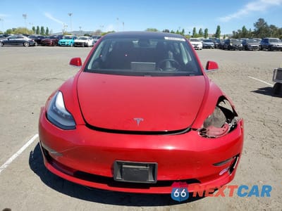 Piąte zdjęcie samochodu w środku: 2018 TESLA MODEL 3 VIN:5YJ3E1EB3JF146264 - miniatura