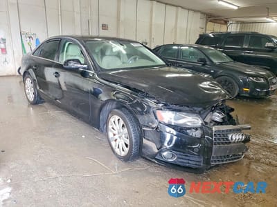 Czwarte zdjęcie samochodu z boku: 2012 AUDI A4 PREMIUM VIN:WAUAFAFL3CN012402 - miniatura