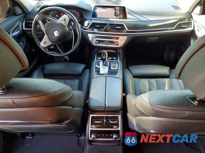 Zdjęcie 8 z 13 samochodu: 2022 BMW 740 I VIN:WBA7T2C04NCJ55439 - miniatura