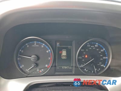 Zdjęcie 9 z 12 samochodu: 2018 TOYOTA RAV4 LE VIN:JTMBFREVXJJ726749 - miniatura