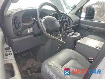 Zdjęcie 8 z 13 samochodu: 2005 FORD ECONOLINE E250 VAN VIN:1FTNE24WX5HB46030 - miniatura